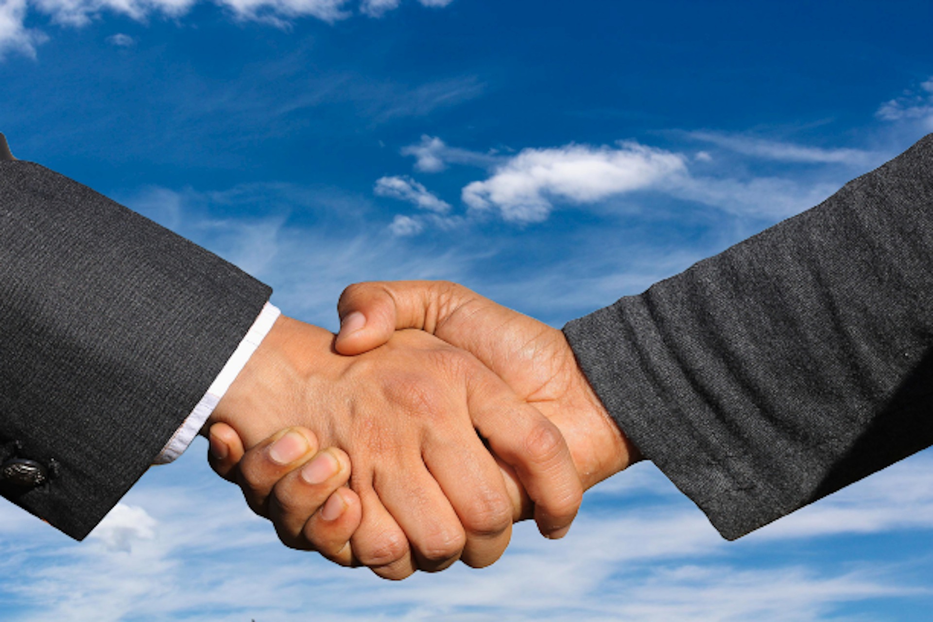 handshake-6015639_1920